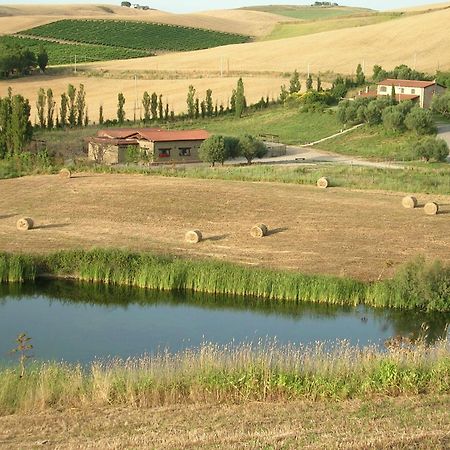 Casale Farnesiana B&B Tarquinia Extérieur photo