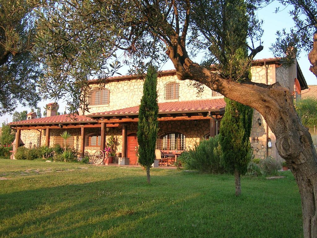 Casale Farnesiana B&B Tarquinia Extérieur photo