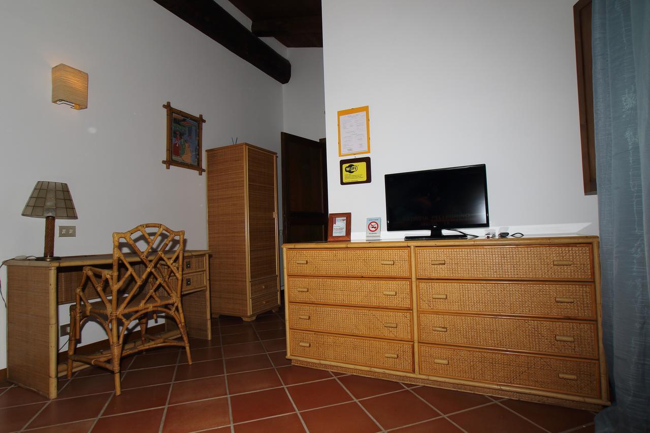 Casale Farnesiana B&B Tarquinia Extérieur photo