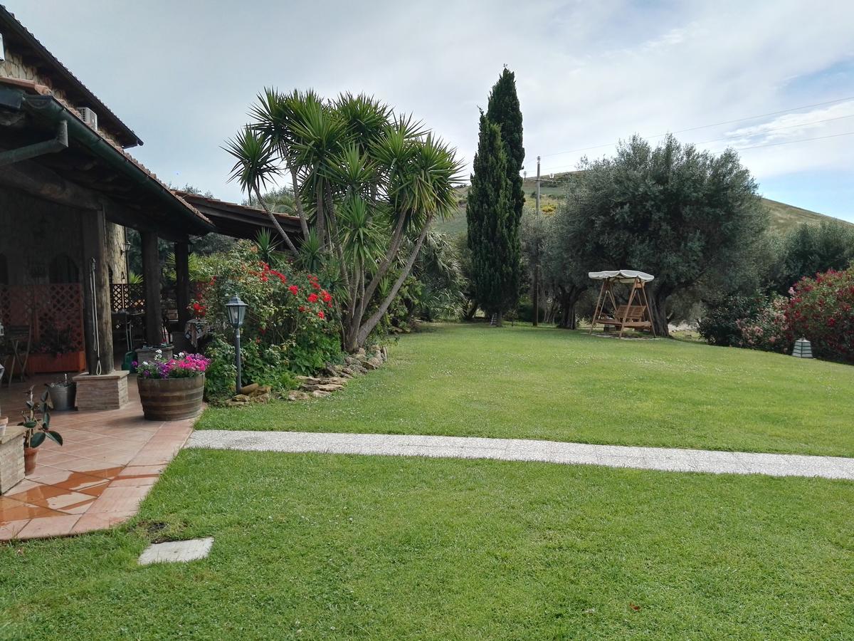 Casale Farnesiana B&B Tarquinia Extérieur photo