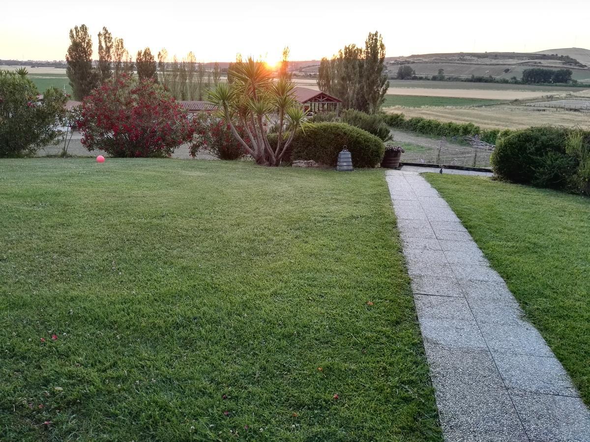 Casale Farnesiana B&B Tarquinia Extérieur photo
