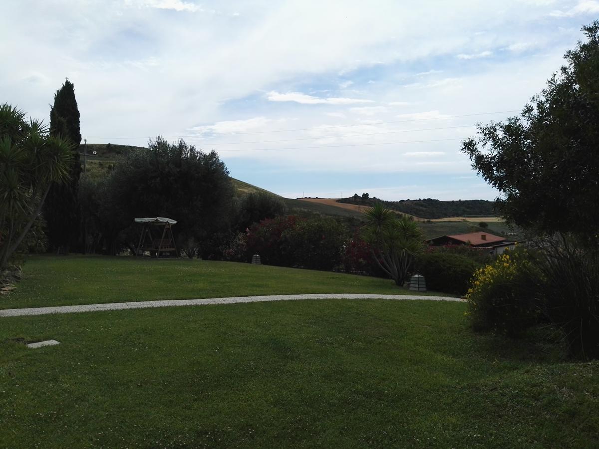 Casale Farnesiana B&B Tarquinia Extérieur photo