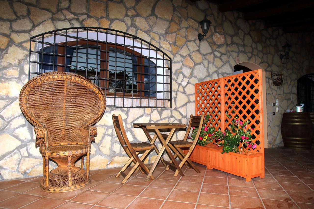 Casale Farnesiana B&B Tarquinia Extérieur photo